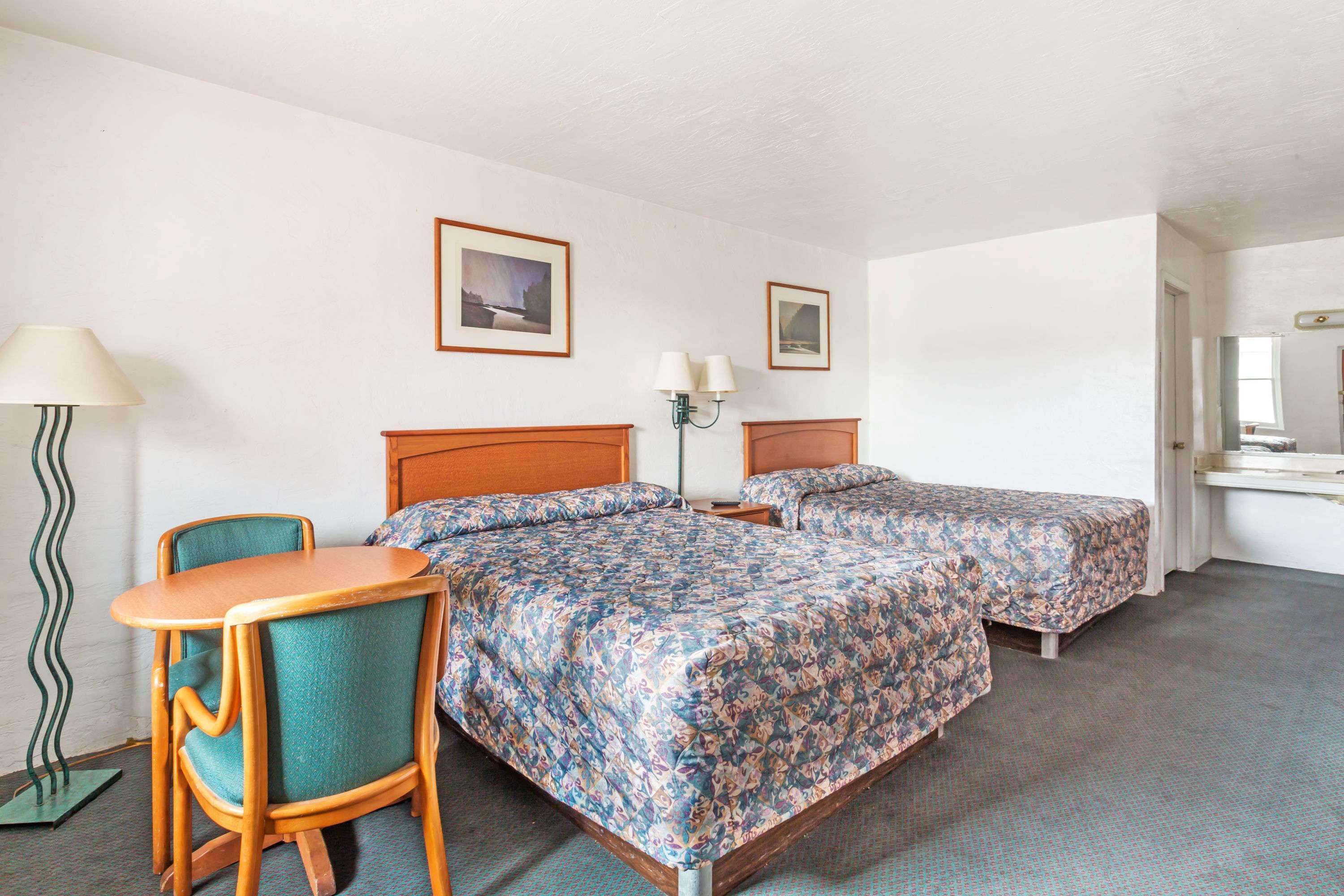 Americas Best Value Inn Wendover Zewnętrze zdjęcie
