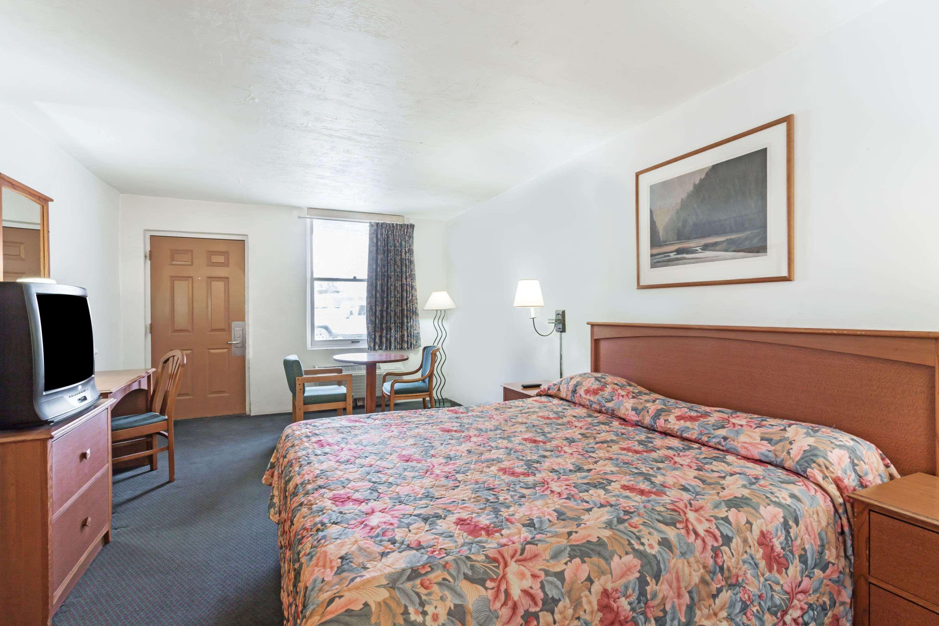 Americas Best Value Inn Wendover Zewnętrze zdjęcie