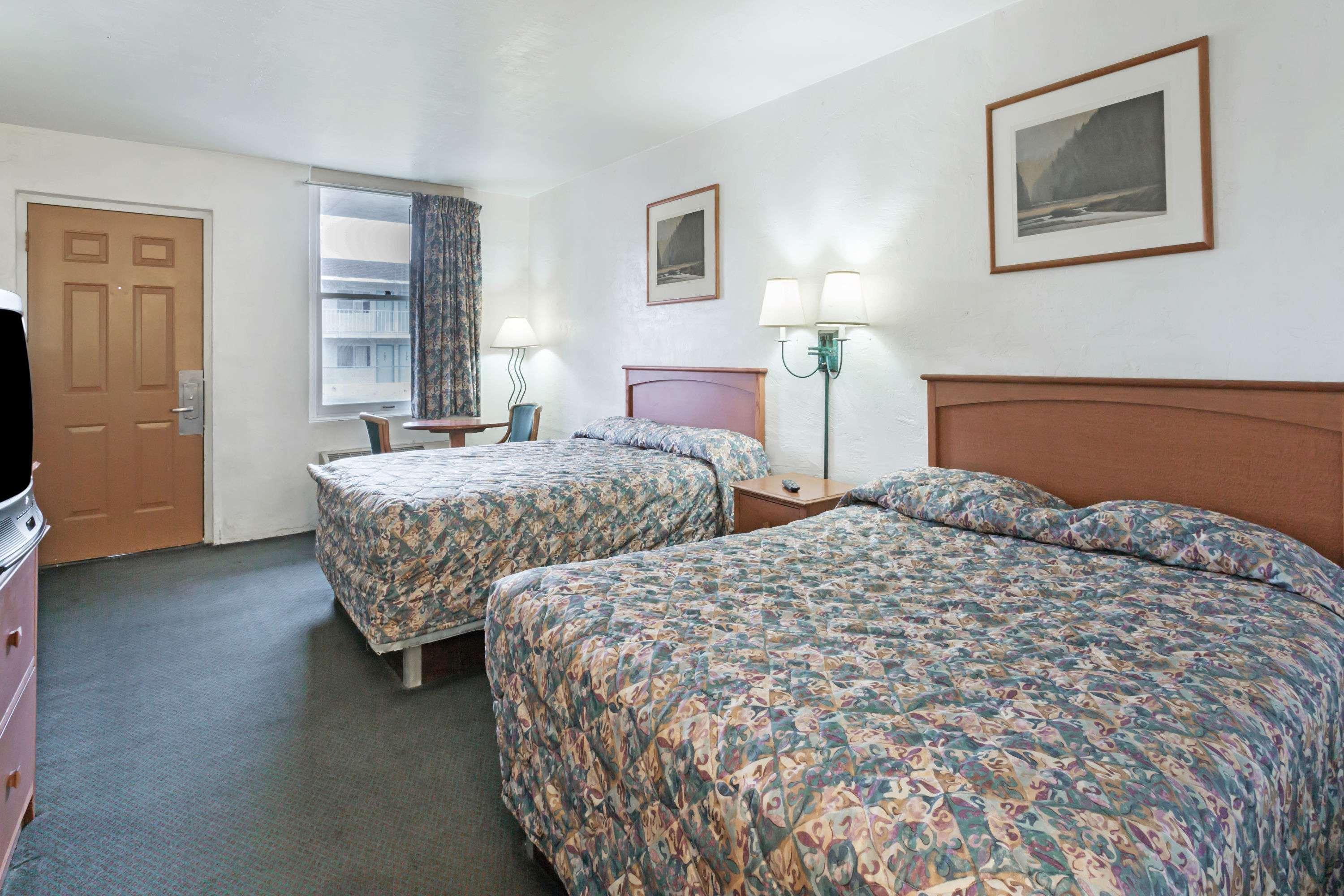 Americas Best Value Inn Wendover Zewnętrze zdjęcie